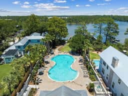 Golf Cart! Community Pool! Bikes! Beach Gear!