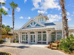 Golf Cart! Community Pool! Bikes! Beach Gear!