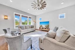 Walk to Beach in 15! Pet Friendly, Pool, Dock