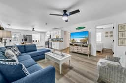 Surf Shack, Pool, Hot Tub, Golf Cart, Beach, Bikes