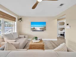 Pet Friendly! Walk to Beach! Fenced Yard!