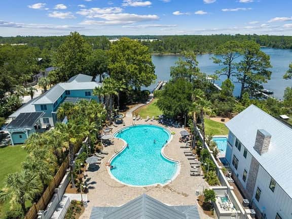 Golf Cart! Community Pool! Bikes! Beach Gear!