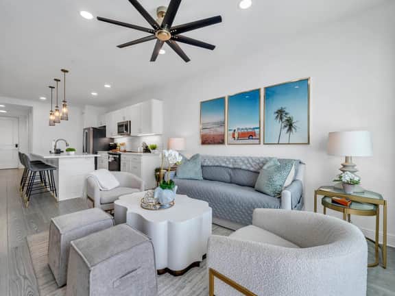 Walk to Deeded Beach! Beach Gear! Hot Tub! Pools!