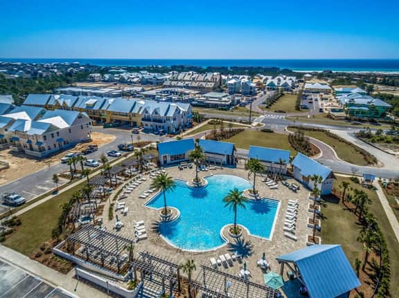 Prominence, The Big Chill! 2 Pools! 4 Bikes!