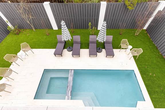 Golf Cart, Private Heated Pool/Hot Tub! Bikes!