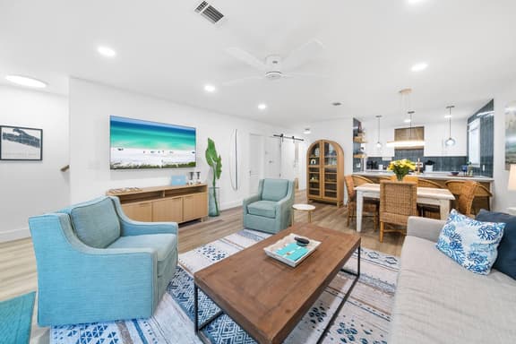 30A Sleeps 7, Pools, Tennis, Walk to Beach